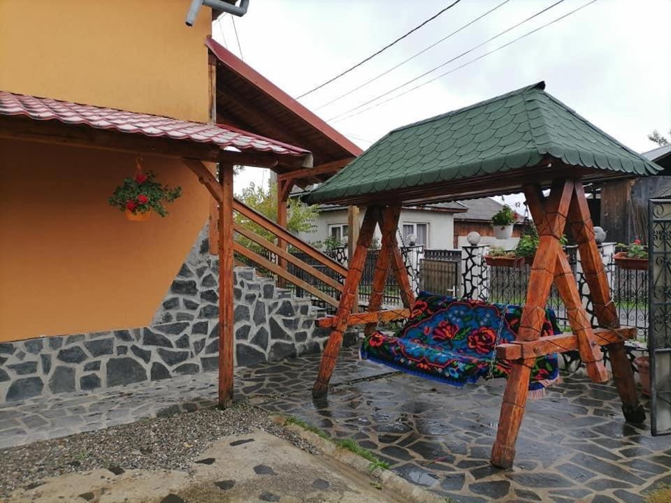Pensiunea Brezu Sighetu Marmaţiei Exteriér fotografie